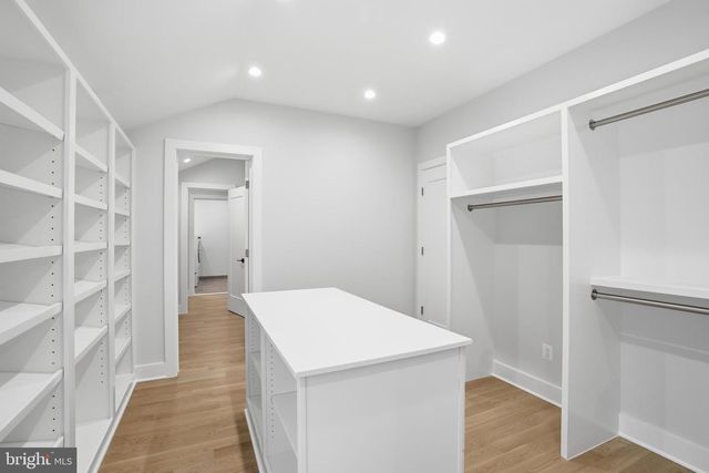 938 SAIGON RD, Mclean, VA 22102