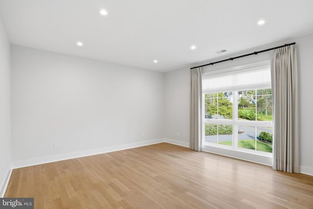 938 SAIGON RD, Mclean, VA 22102