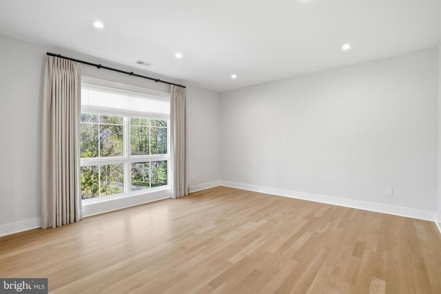 938 SAIGON RD, Mclean, VA 22102