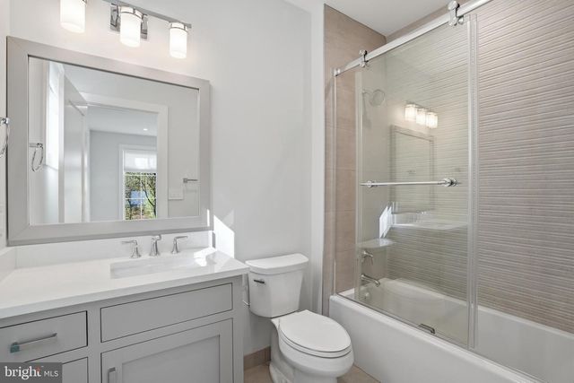 938 SAIGON RD, Mclean, VA 22102