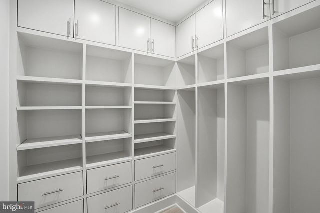 938 SAIGON RD, Mclean, VA 22102