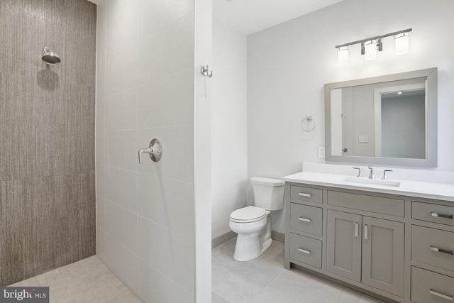 938 SAIGON RD, Mclean, VA 22102