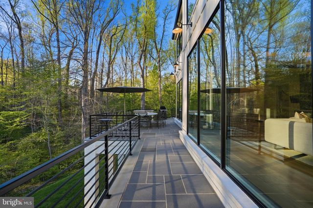 938 SAIGON RD, Mclean, VA 22102