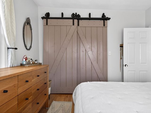 42 Oak St 42, Somerville, MA 02143