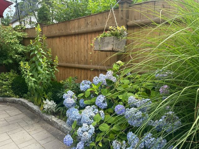 42 Oak St 42, Somerville, MA 02143