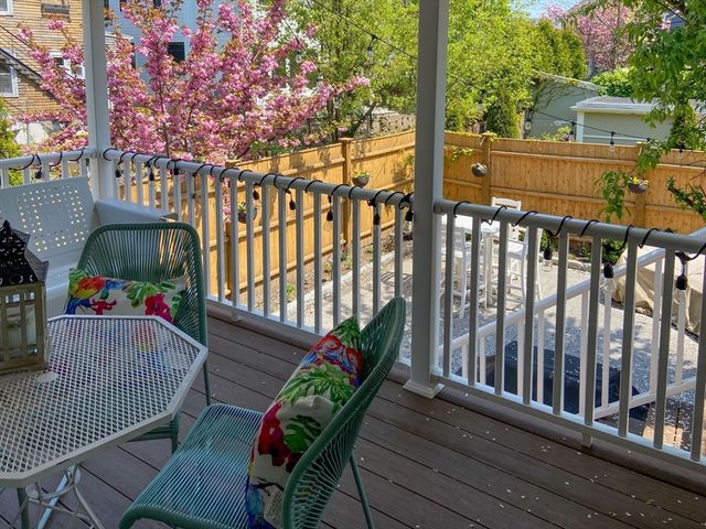 42 Oak St 42, Somerville, MA 02143