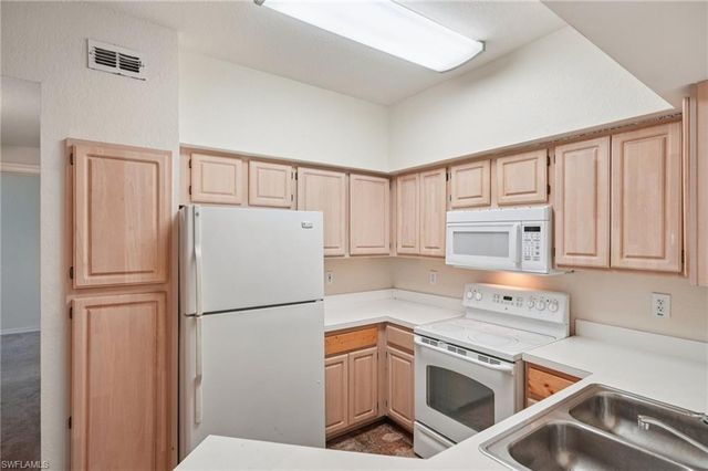 23580 Walden Center DR 306, Estero, FL 34134