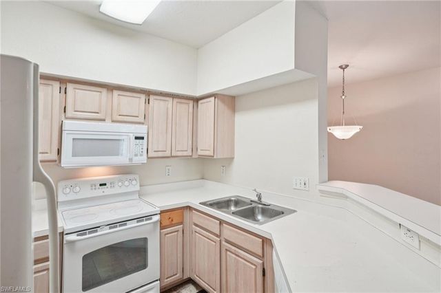 23580 Walden Center DR 306, Estero, FL 34134