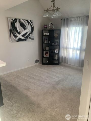 24758 45th Place S, Kent, WA 98032