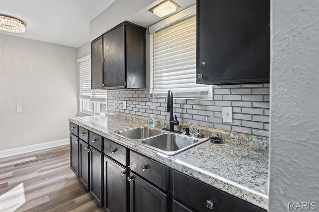 16 Londonderry Drive, Fairview Heights, IL 62208