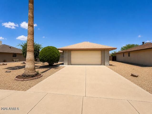 21007 N Sunglow Drive, Sun City West, AZ 85375