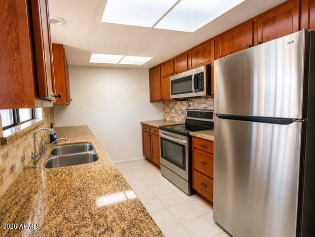 21007 N Sunglow Drive, Sun City West, AZ 85375