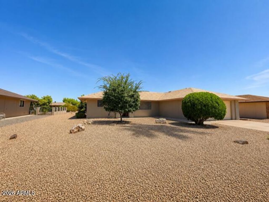 21007 N Sunglow Drive, Sun City West, AZ 85375
