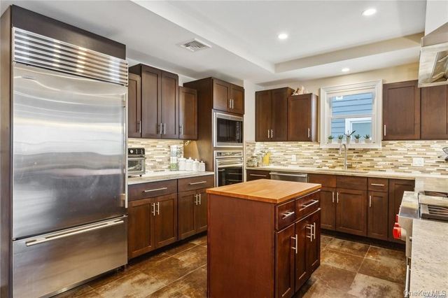 225 E Walnut Street 1, Long Beach, NY 11561