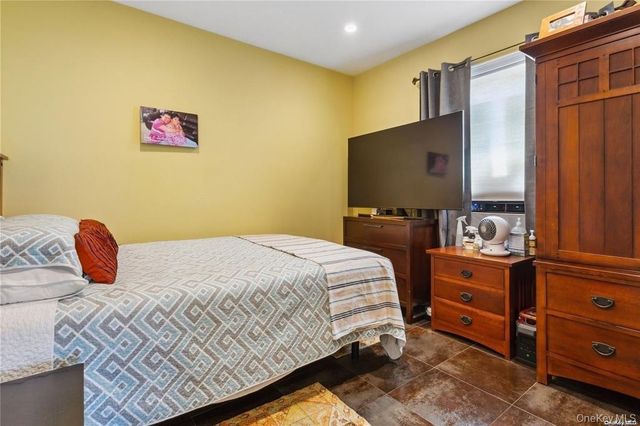 225 E Walnut Street 1, Long Beach, NY 11561