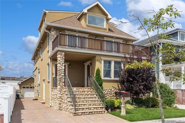 225 E Walnut Street 1, Long Beach, NY 11561