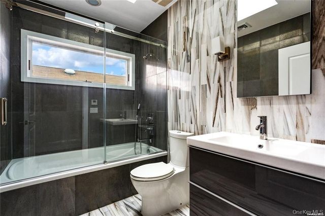 225 E Walnut Street 1, Long Beach, NY 11561