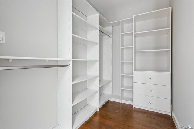 225 E Walnut Street 1, Long Beach, NY 11561