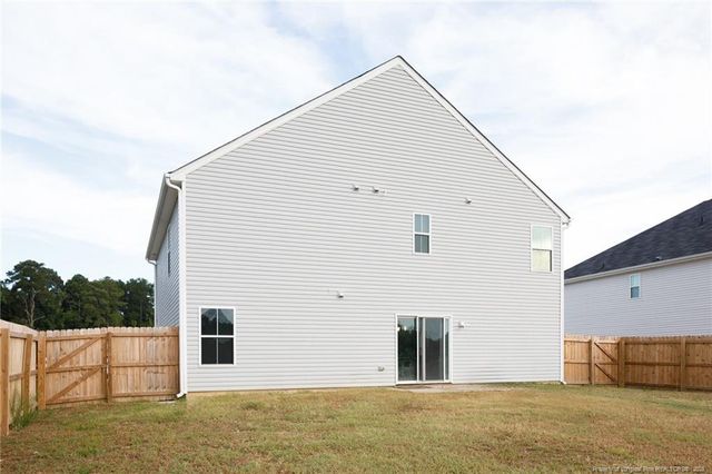 4651 Revelstroke Road, Hope Mills, NC 28348