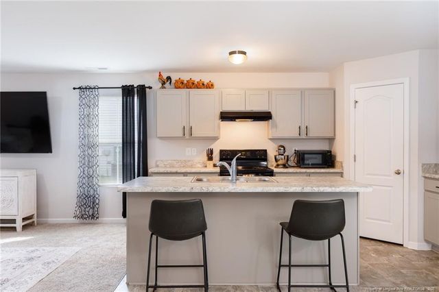 4651 Revelstroke Road, Hope Mills, NC 28348