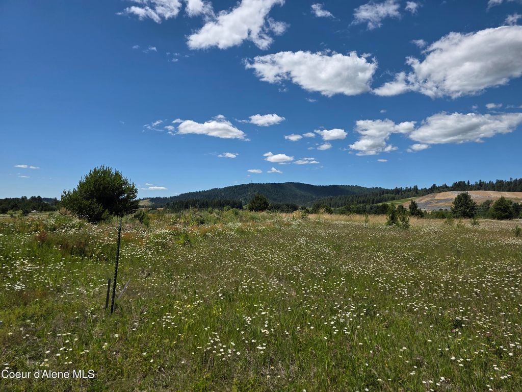 11 S Bolen St, Coeur D'alene, ID 83814