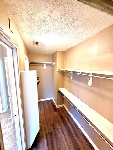 1211 Cambrian Park Court, Sugar Land, TX 77479