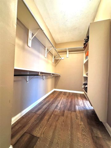1211 Cambrian Park Court, Sugar Land, TX 77479
