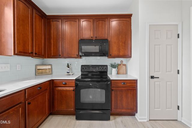 112 Touvelle Court, Holly Springs, NC 27540