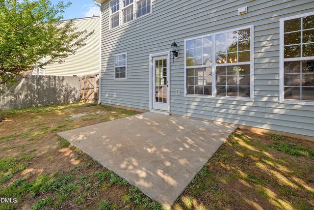 112 Touvelle Court, Holly Springs, NC 27540