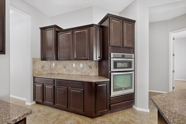45 E Vista Hermosa Place NE, Rio Rancho, NM 87124