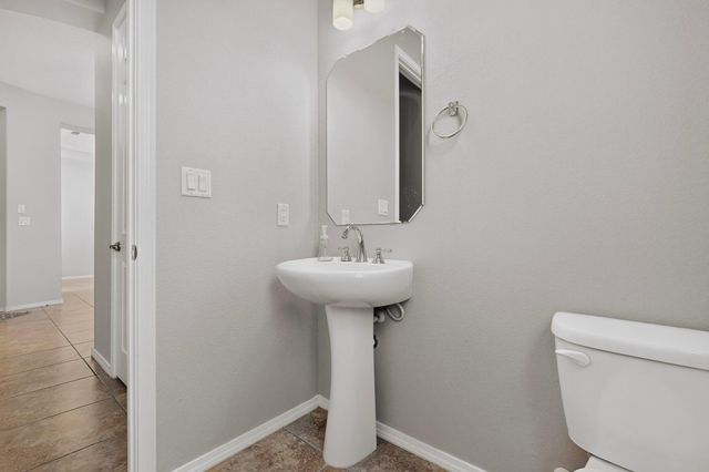 45 E Vista Hermosa Place NE, Rio Rancho, NM 87124