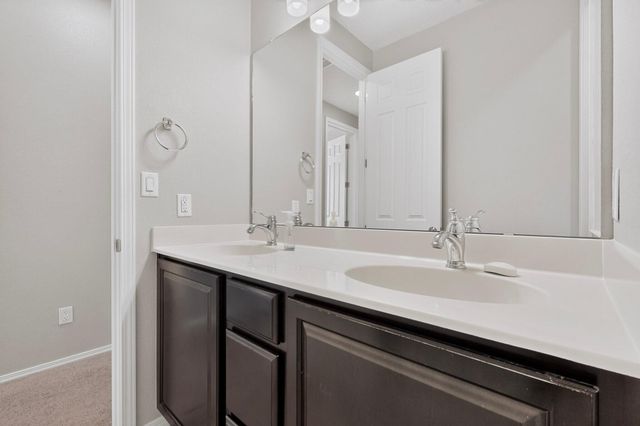 45 E Vista Hermosa Place NE, Rio Rancho, NM 87124
