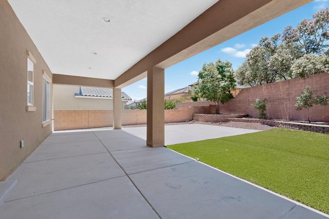 45 E Vista Hermosa Place NE, Rio Rancho, NM 87124