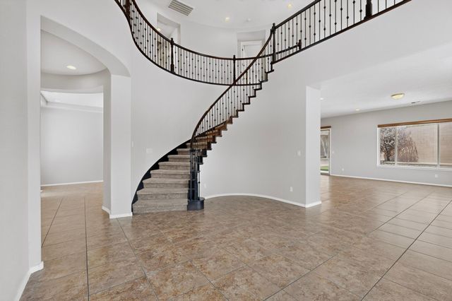 45 E Vista Hermosa Place NE, Rio Rancho, NM 87124