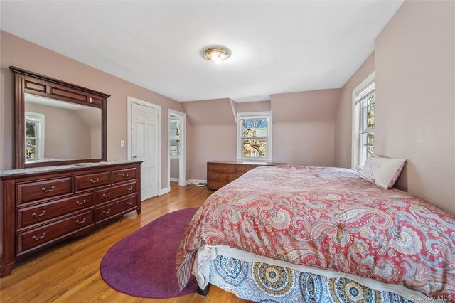 10 Jane Street, Hartsdale, NY 10530