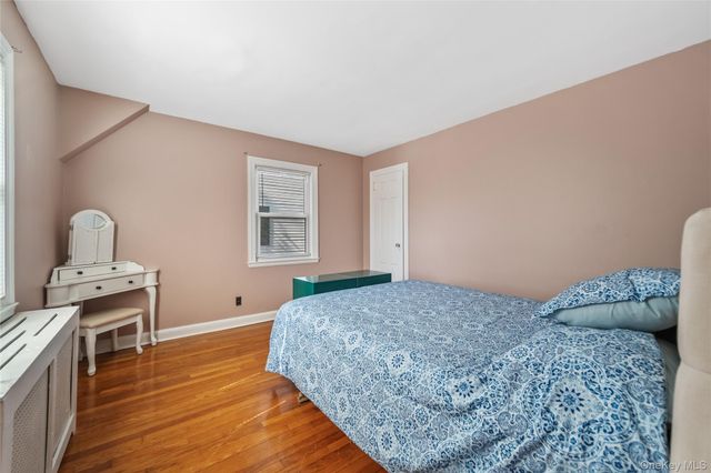 10 Jane Street, Hartsdale, NY 10530