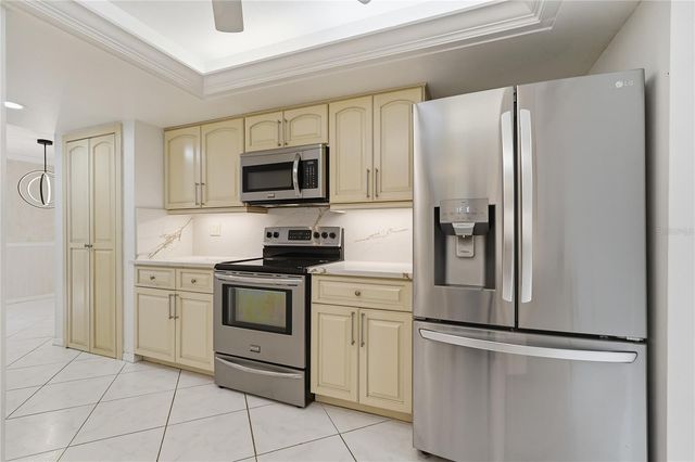 3071 BOLT DRIVE, Palm Harbor, FL 34685