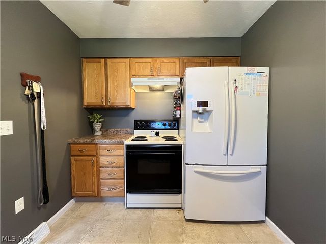 4686 Knickerbocker Circle, Ashtabula, OH 44004