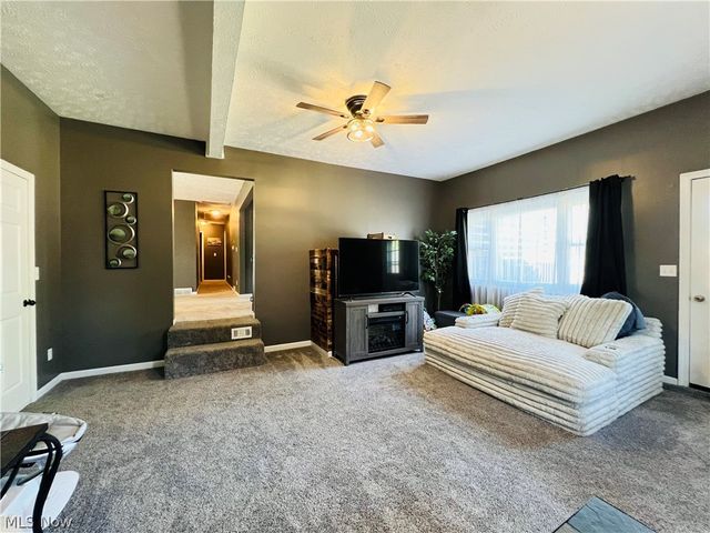 4686 Knickerbocker Circle, Ashtabula, OH 44004