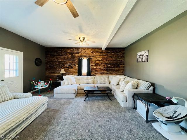 4686 Knickerbocker Circle, Ashtabula, OH 44004