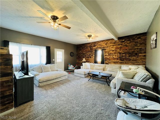 4686 Knickerbocker Circle, Ashtabula, OH 44004