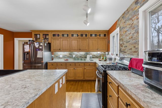 203 Woodson Dr, Tullahoma, TN 37388