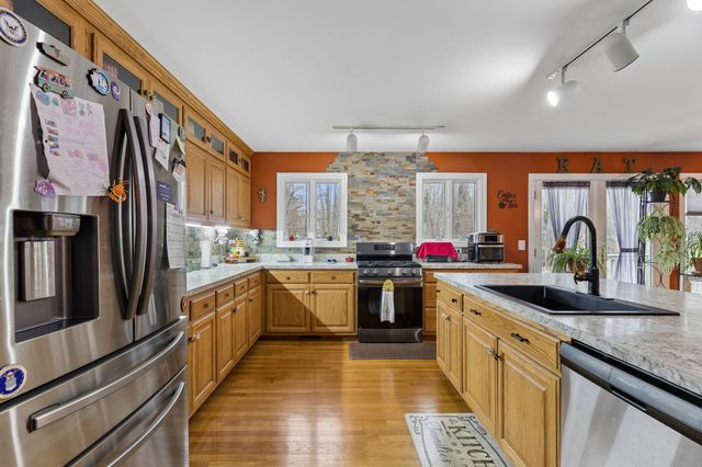 203 Woodson Dr, Tullahoma, TN 37388