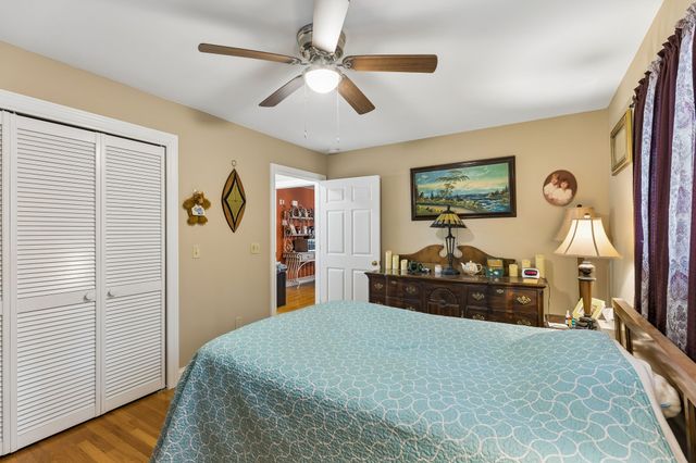 203 Woodson Dr, Tullahoma, TN 37388