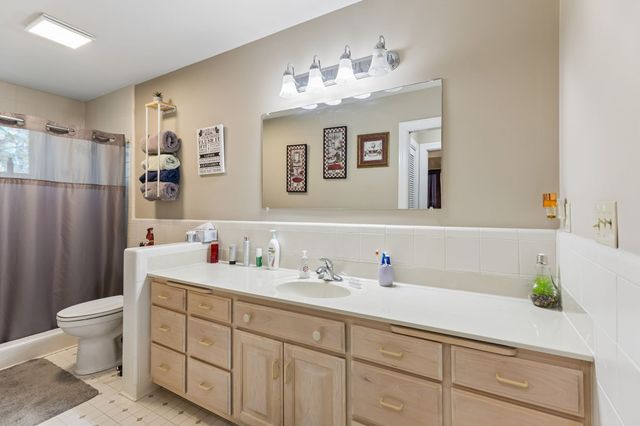 203 Woodson Dr, Tullahoma, TN 37388