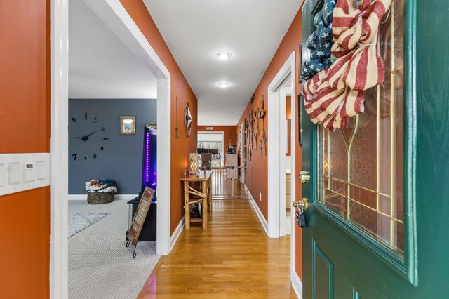 203 Woodson Dr, Tullahoma, TN 37388