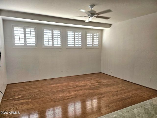 1257 E VOLTAIRE Avenue, Phoenix, AZ 85022