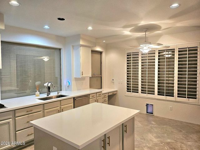 1257 E VOLTAIRE Avenue, Phoenix, AZ 85022