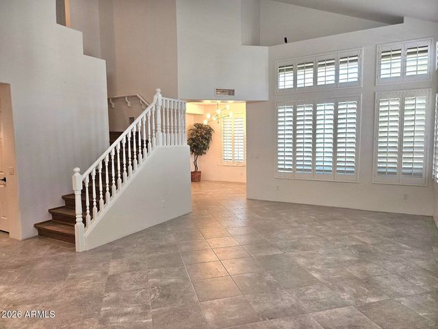 1257 E VOLTAIRE Avenue, Phoenix, AZ 85022