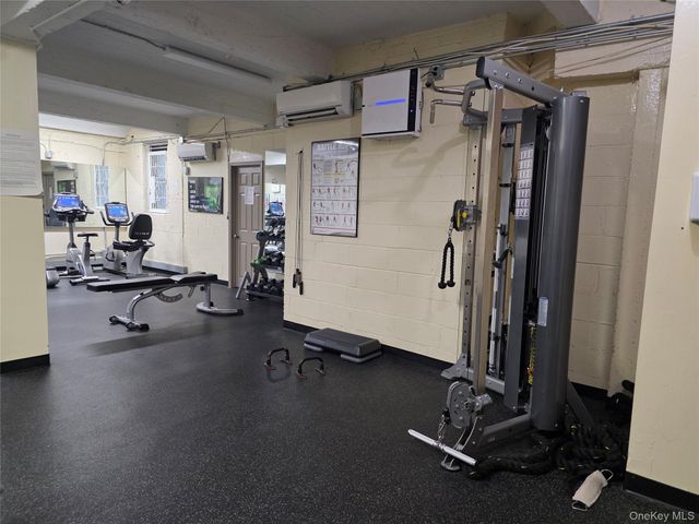 84-01 Main Street 506, Briarwood, NY 11435